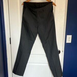 Men's Kenneth Cole Reaction gray/black  dress pants size 30/32.